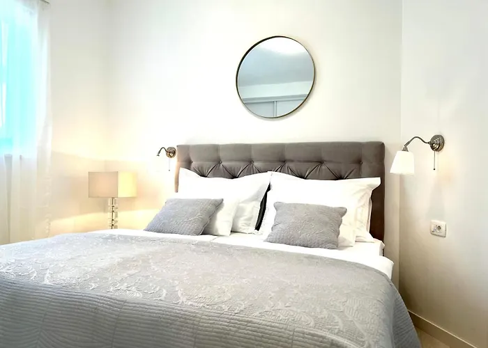 Lux Garden Luxury Apartment Split